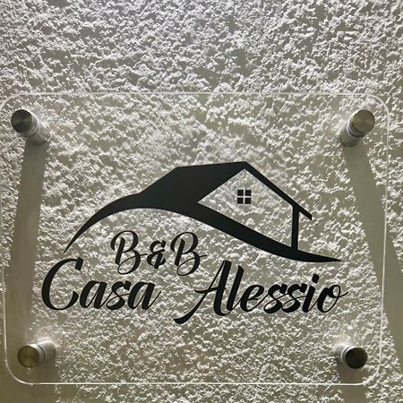 Casa Alessio - Elegante Appartamento Nel Cuore Di Cesano Maderno Eksteriør billede